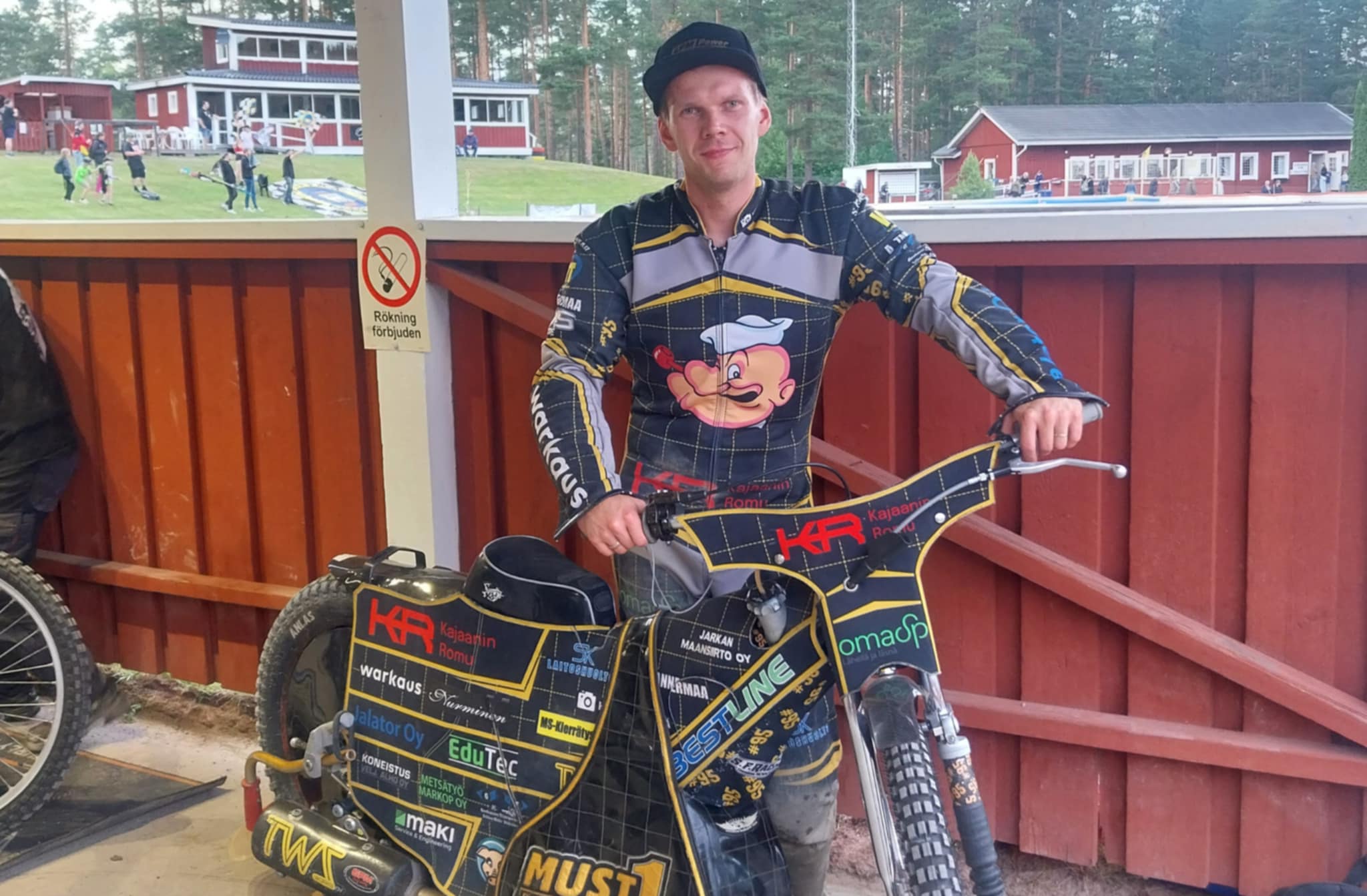 Valsarnalla epäonnea kotitappiossa, Mustosella vahva kisa – Bike